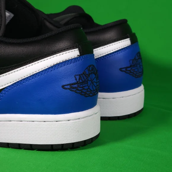 ❌️SOLD❌️ Nike Air Jordan 1 Low 'Black Royal Toe' Size 12 Mens 553558-042 - Picture 3 of 8